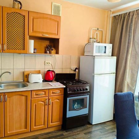 Spacious Apartment With Balcony Kremenčuk Esterno foto